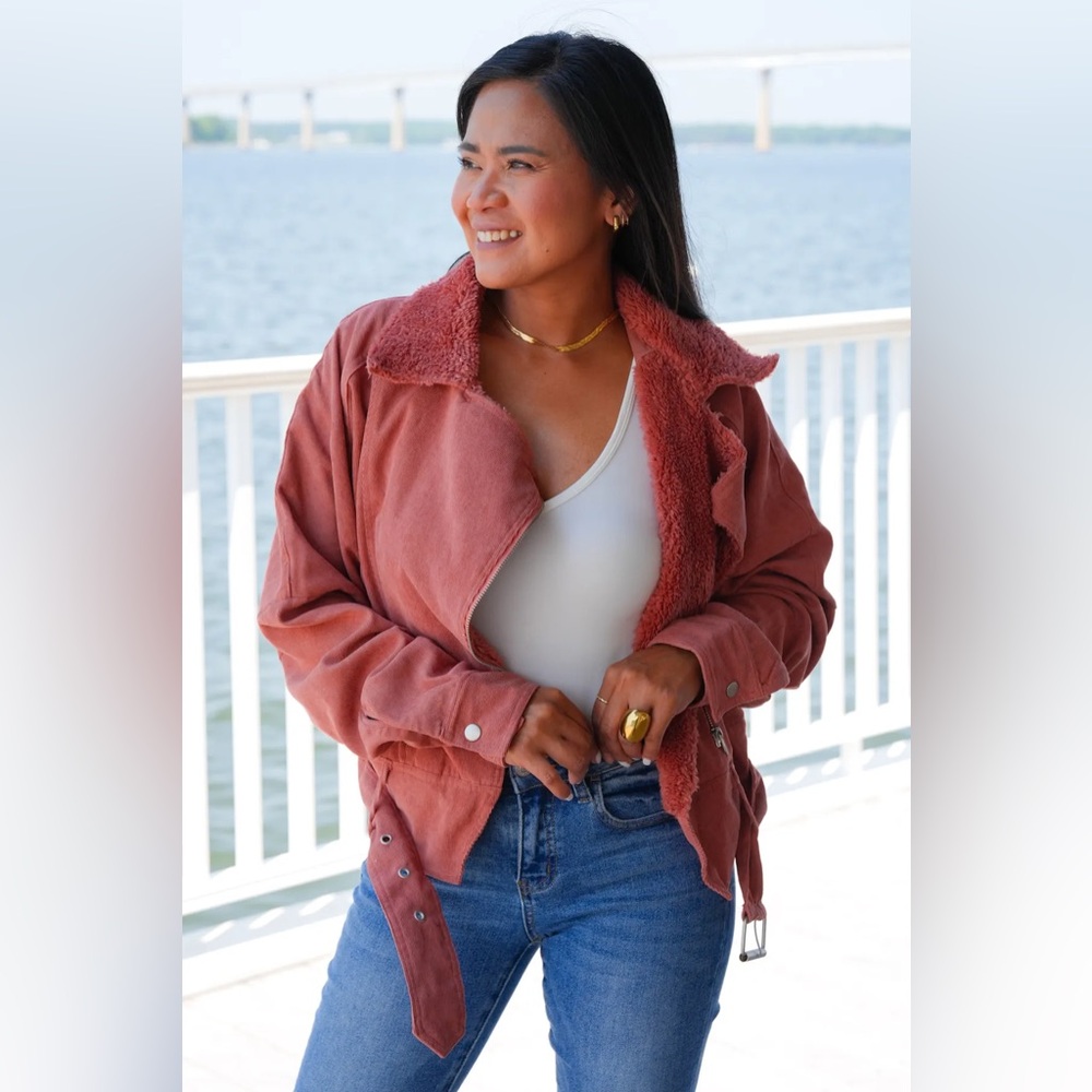 HYFVE | Corduroy Long Sleeve Zip Up Jacket With Sherpa Collar Detail | Sz S